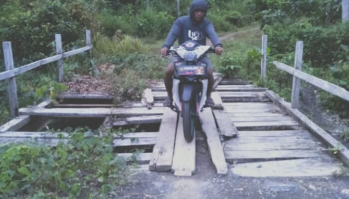 kondisi jalan rusak