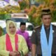 Kepala Kejaksaan Negeri Boalemo, Nurul Anwar, SH., M.Hum., bersama istri saat disambut secara adat di Rumah Jabatan Bupati Boalemo