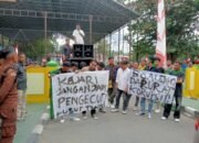 Geruduk Kejaksaan, Mahasiswa Paksa Tuntaskan Dugaan Korupsi Di DPRD Boalemo