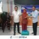 Anggota DPRD Provinsi Gorontalo, Ir. H. Anas Jusuf., M.Si didampingi Anggota DPRD Kabupaten Boalemo , Aris Munandar S. Rahim, saat menyalurkan bantuan bahan produksi kepada pelaku Usaha Mikro, Kecil, dan Menengah (UMKM) di Desa Tapadaa, Anggota DPRD Provinsi, Ir. H. Anas Jusuf., M.Si., didampingi Anggota DPRD Kabupaten Boalemo, Aris Munandar S. Rahim, saat menyalurkan bantuan bahan produksi kepada pelaku Usaha Mikro, Kecil, dan Menengah (UMKM) di Desa Tapadaa, Kecamatan Botumoito, Boalemo. (Foto: Etnikmedia.id)