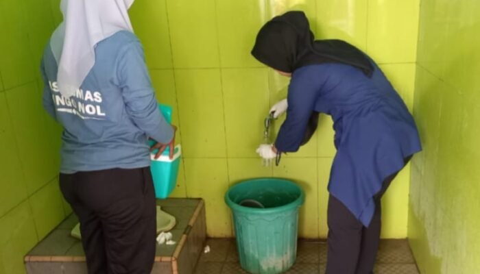 UPTD Puskesmas Bongo Nol Gelar Pemeriksaan Kualitas Air di SMP 11 Paguyaman