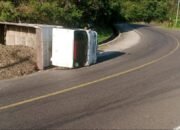 Truk Pengangkut Pasir “Terbalik” di Jalur Mananggu, Polisi Imbau Sopir Waspadai Overload