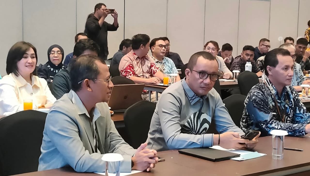 Suasana rapat Koordinasi (Rakor) Percepatan Pembentukan dan Penguatan TTIS di Four Point Hotel Manado, Kamis 25 September 2025.