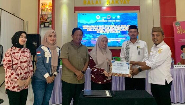 KKN MBKM Administrasi Publik Luncurkan Website Desa Lahumbo, Dorong Transformasi Pelayanan Publik
