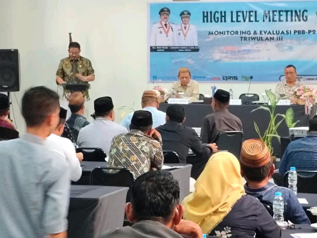 Agenda High Level Meeting Monitoring dan Evaluasi PBB Triwulan III yang digelar di Cabana Resto Bolihutuo, Jumat 28 November 2025.