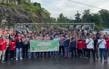 Bentuk Kepedulian Sosial, Polres Boalemo Gandeng Awak Media Bagikan 350 Paket Takjil