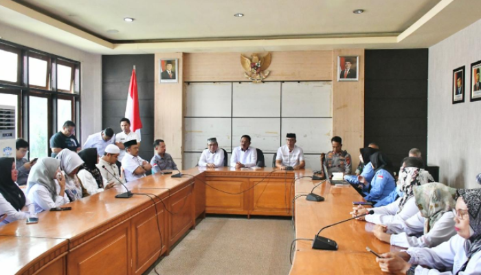 Bentuk Komitmen Pemenuhan Gizi Anak, Rum Pagau Pimpin Rapat Evaluasi Menu MBG