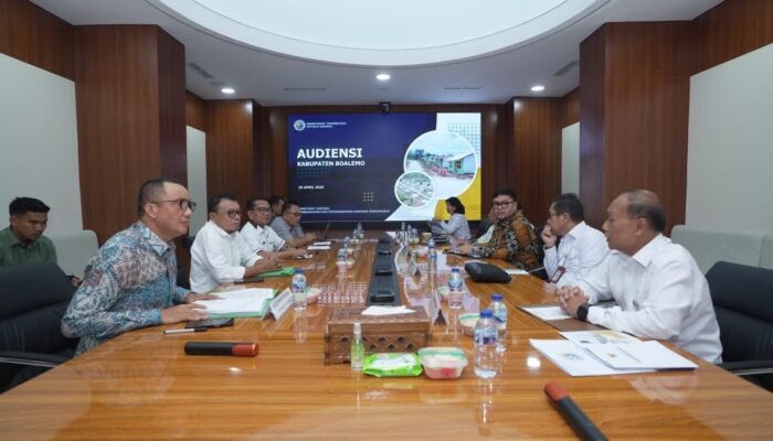 Jemput Dukungan Pusat, Wabup Lahmuddin Serahkan Proposal Transmigrasi 2027