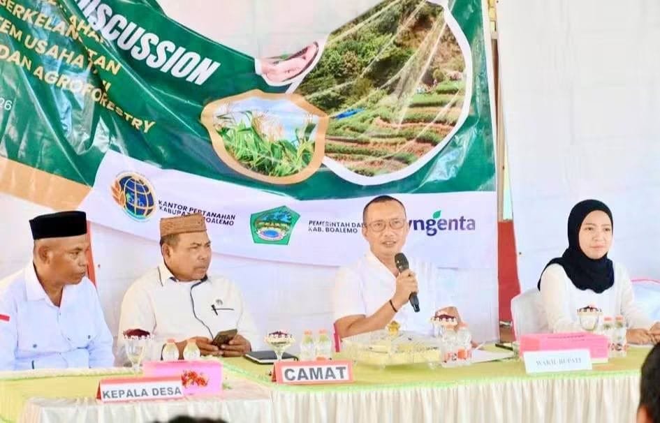 Focus Group Discussion (FGD) bertema "Pengelolaan Aset Lahan Pertanian Berkelanjutan melalui Sistem Usaha Tani Konservasi dan Agroforestri" yang dipusatkan di Desa Balate Jaya pada Rabu 15 Juli 2026.