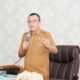 Wakil Bupati Boalemo, Lahmuddin Hambali, saat menghadiri penandatanganan Perjanjian Kerja Sama (PKS) antara Dinas Komunikasi dan Informatika Kabupaten Boalemo dengan PT Radio Cahaya FM Boalemo di Ruang Kerja Wakil Bupati Boalemo, Selasa 12 Mei 2026.