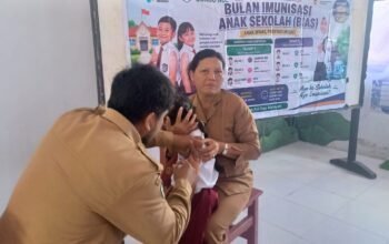 Perkuat Imunitas Anak Sejak Dini, UPTD Puskesmas Bongo Nol Laksanakan BIAS di SDN 16 Paguyaman