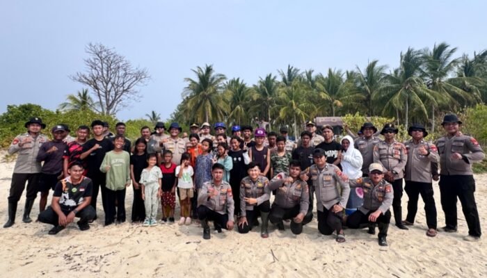 Maknai Sumpah Pemuda dengan Aksi Nyata, Kapolres Boalemo Pimpin Gerakan Pelestarian Lingkungan di Pulau Asiangi